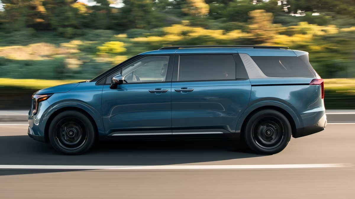 32 Facts About Kia Carnival