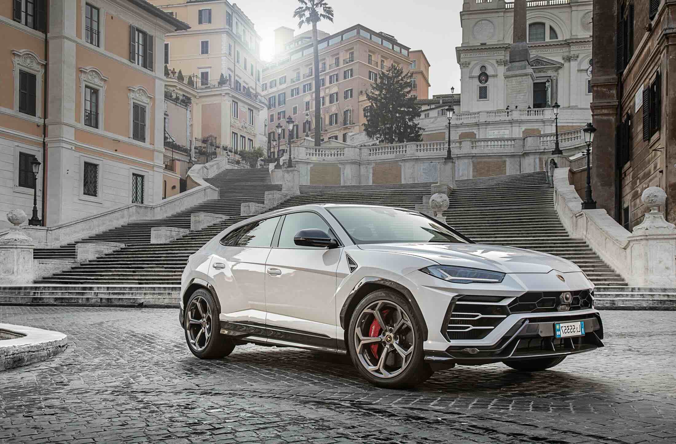38 Facts About Lamborghini Urus